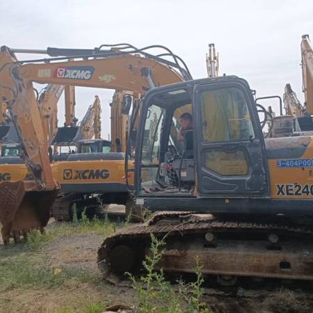 徐工XE215DA履带式挖掘机