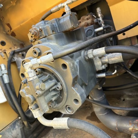 徐工XE370D履带式挖掘机