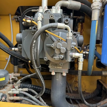 徐工XE490D履带式挖掘机