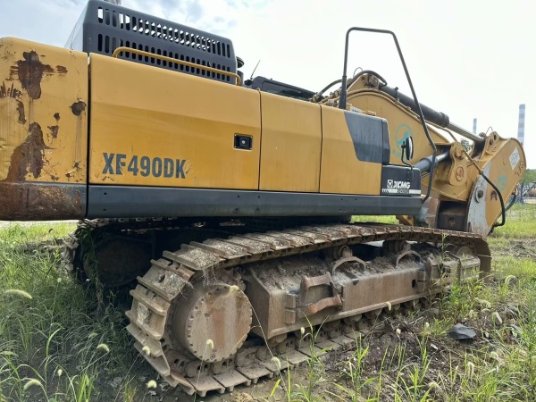徐工XE490D履帶式挖掘機