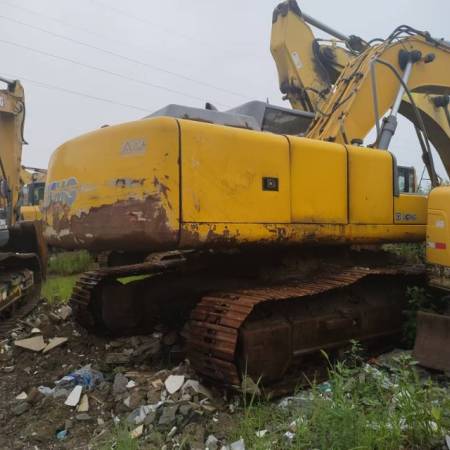 徐工XE250履带式挖掘机