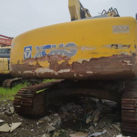 徐工XE250履带式挖掘机