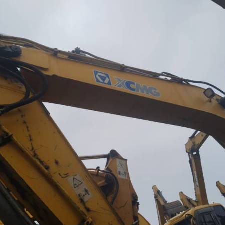 徐工XE250履带式挖掘机