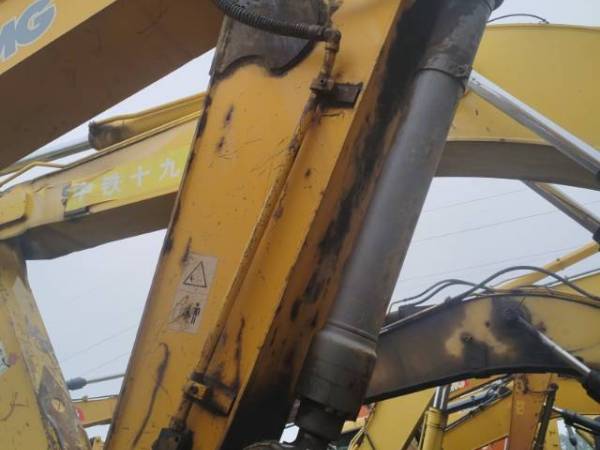 徐工XE250履帶式挖掘機(jī)