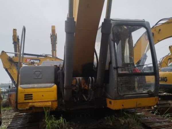 徐工XE250履帶式挖掘機(jī)