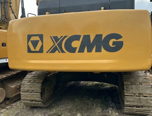 徐工XE470D履带式挖掘机