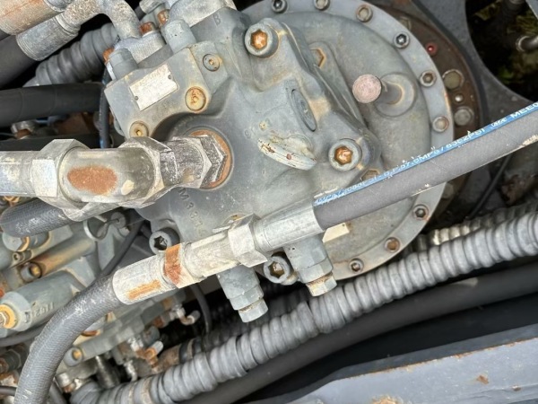 徐工XE470D履帶式挖掘機