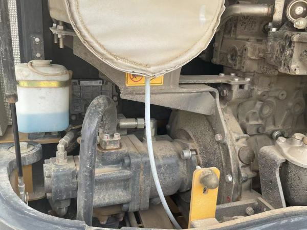 徐工XE60WD輪式挖掘機(jī)