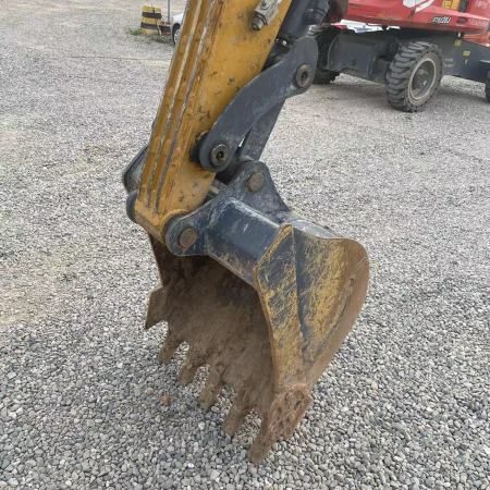 徐工XE60WD轮式挖掘机