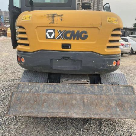 徐工XE60WD轮式挖掘机