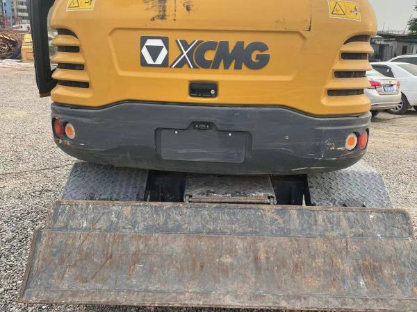 徐工XE60WD輪式挖掘機(jī)