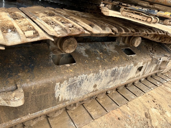 徐工XE215DA履帶式挖掘機