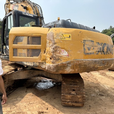 徐工XE215DA履带式挖掘机