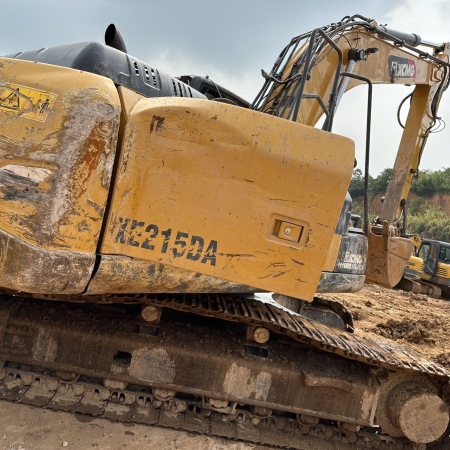 徐工XE215DA履带式挖掘机