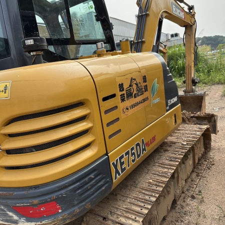 徐工XE55DA履带式挖掘机