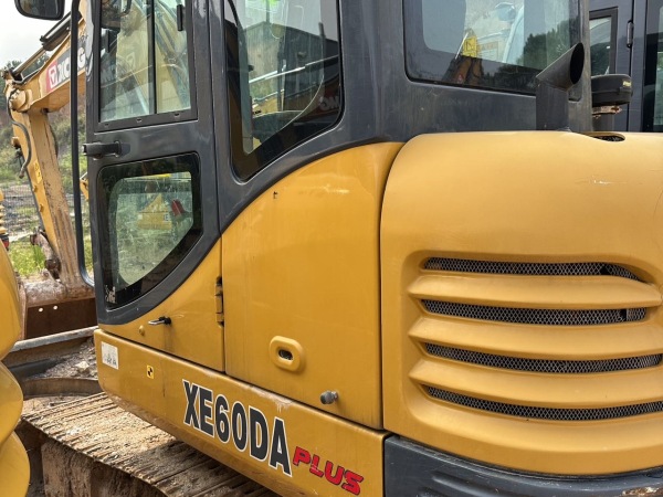 徐工XE55DA履帶式挖掘機