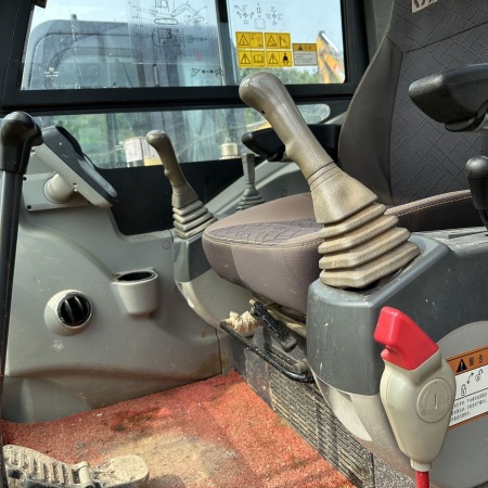 徐工XE55DA履带式挖掘机