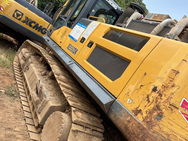 徐工XE490D履帶式挖掘機