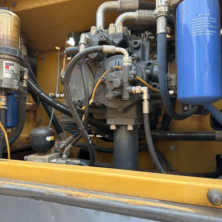 徐工XE490D履带式挖掘机