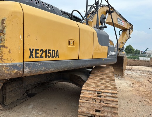 徐工XE200DA履带式挖掘机