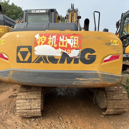 徐工XE135D履带式挖掘机