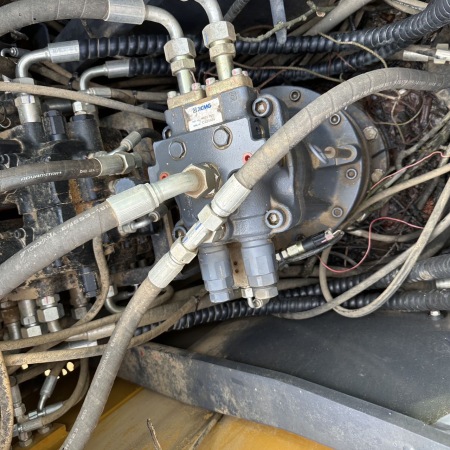 徐工XE135D履带式挖掘机