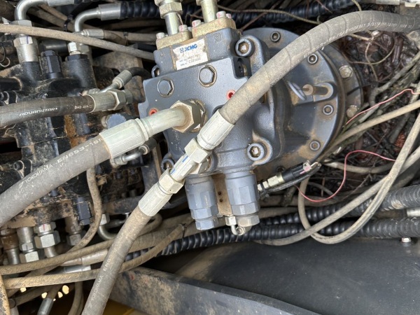 徐工XE135D履帶式挖掘機(jī)