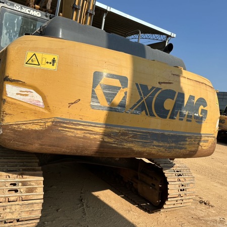 徐工XE225DK履带式挖掘机