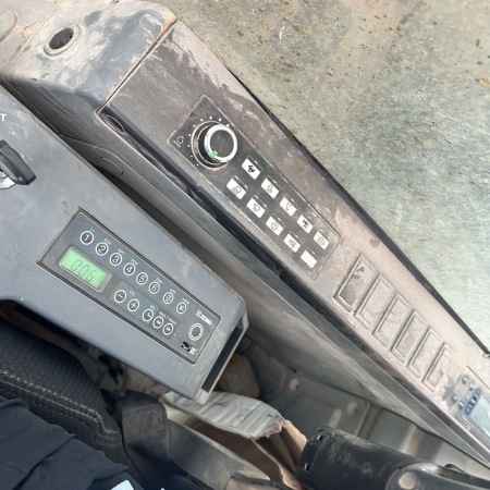 徐工XE490DK履带式挖掘机