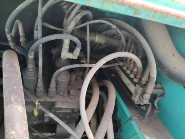 神鋼SK260履帶式挖掘機