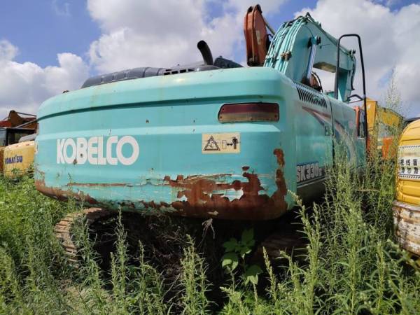 神鋼SK260履帶式挖掘機