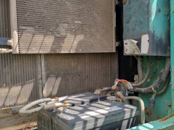 神鋼SK260履帶式挖掘機