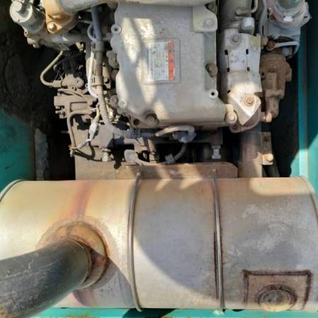 神钢SK260履带式挖掘机