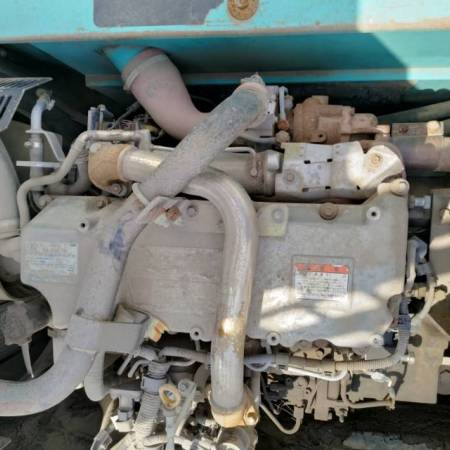 神钢SK260履带式挖掘机