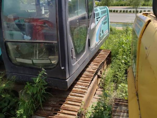 神鋼SK260履帶式挖掘機