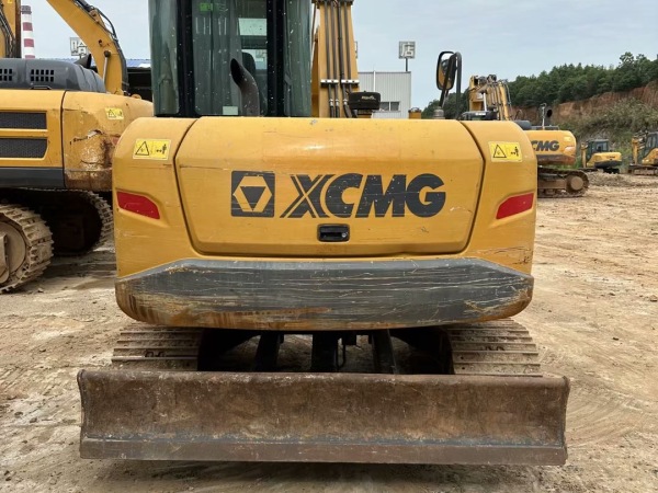 徐工XE75DA履帶式挖掘機(jī)