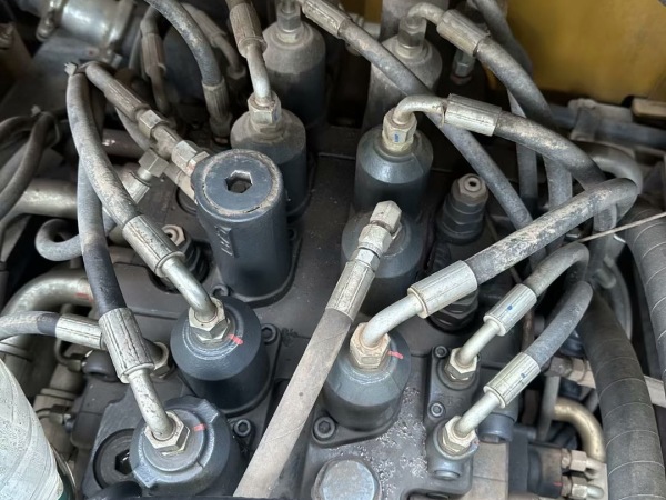 徐工XE490DK履帶式挖掘機