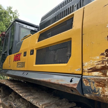 徐工XE550DK履带式挖掘机