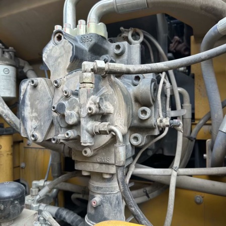 徐工XE550DK履带式挖掘机