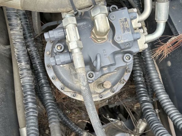 徐工XE550DK履帶式挖掘機(jī)