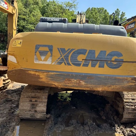 徐工XE215DA履带式挖掘机