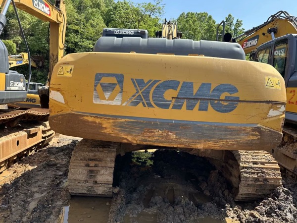 徐工XE215DA履帶式挖掘機(jī)