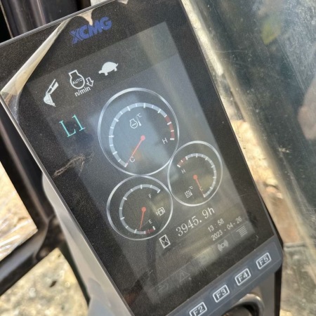 徐工XE215DA履带式挖掘机