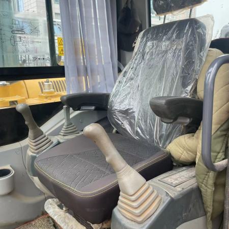 徐工XE60D履带式挖掘机