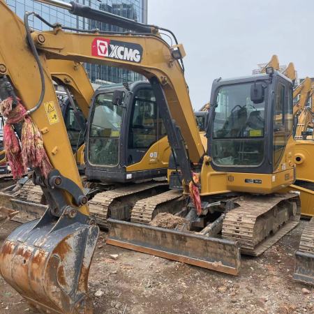 徐工XE60D履带式挖掘机