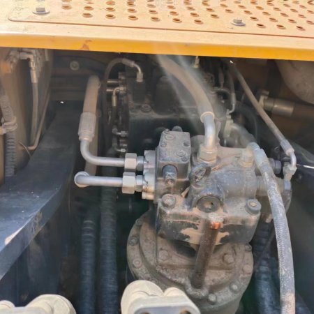 徐工XE245DK履带式挖掘机