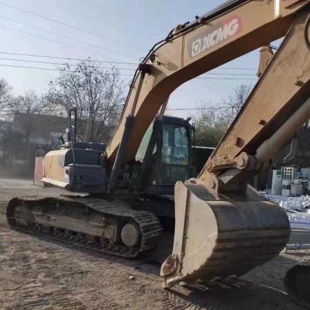 徐工XE245DK履带式挖掘机