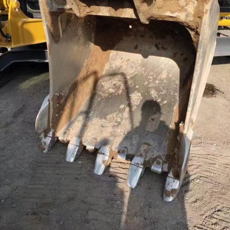 徐工XE245DK履带式挖掘机