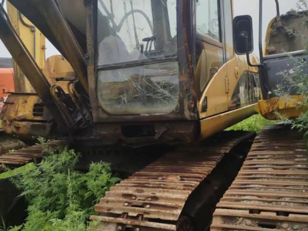 卡特彼勒320C履帶式挖掘機(jī)