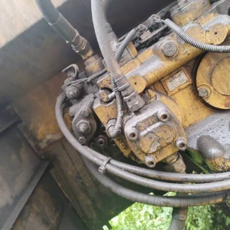 卡特彼勒320C履带式挖掘机